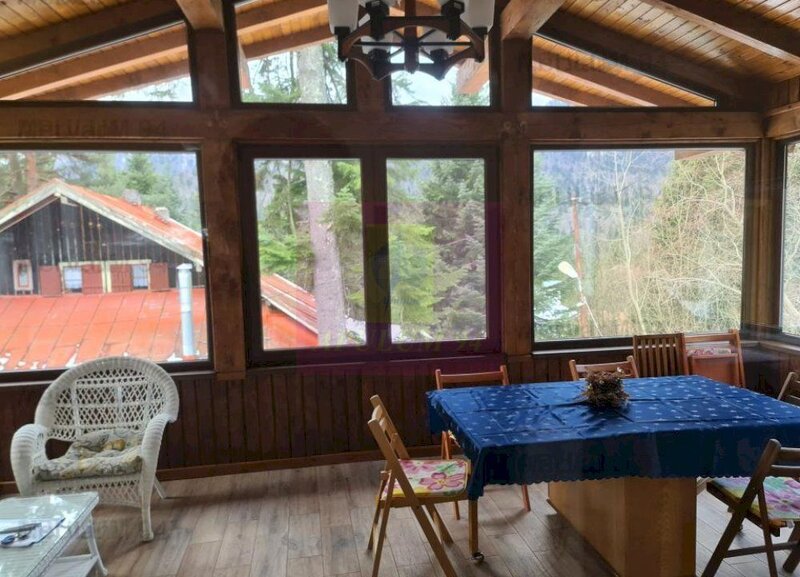 Vila de vanzare in Sinaia - Zona Cumpatu